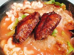 番茄浓汤鸡翅猪扒通粉-华嫂冰室(尖沙咀店)