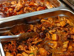 八爪鱼炖肉-蟹谢蒸鲜自助餐厅