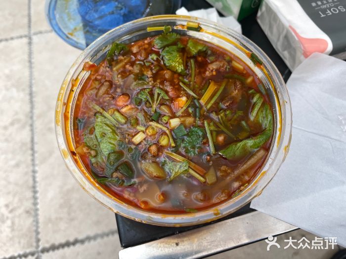 郎吞虎咽酸辣粉(第一桥店)图片
