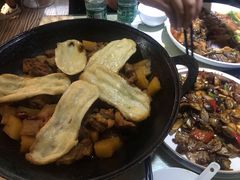 地锅鸡-眷江南之小蓝鲸(王府大街店)