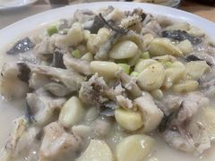 大蒜清烧鲶鱼-春涛餐馆(下坝店)