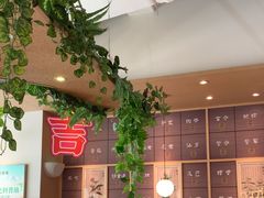 -必胜客(WOW昙华林店)