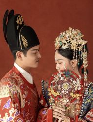 -上花轿婚纱摄影