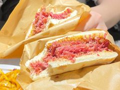 腊牛肉夹馍-清真盛志望麻酱酿皮·非遗老字号