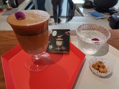 -茶是一枝花泡茶店