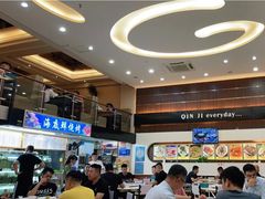 大堂-覃记海鲜美食餐厅