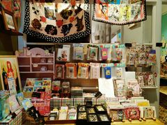 -恋物百货商店(华侨城店)