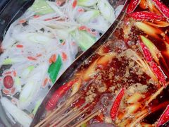 -灌县老妈砂锅串串香(万科红生活广场店)