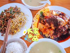 蒜泥白肉-温记府廟豆汤饭·始于1955年(海椒店)