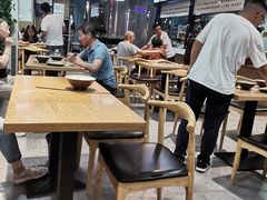 大堂-三好食堂(煎饺·馄饨·肉饼米线·盛世广场店)