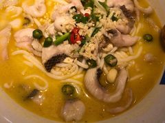 QQ酸汤鱼-蜜桃餐厅·伴山(湖滨商业街店)