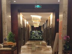 -广州中心皇冠假日酒店·百粤楼