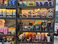 零售区-星巴克(来福士办公楼店)
