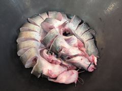 -老刘生态大鱼坊铁锅炖鱼(赛马场店)