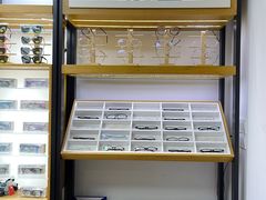 -沪睛眼镜蔡司官方授权店(金桥佳林路店)