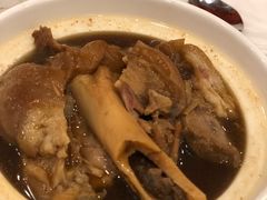 三美猪大支骨-三美肉骨茶(柏威年广场店)