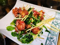 薄荷炸排骨-云海肴·汽锅鸡·云南菜(天山百盛优客店)