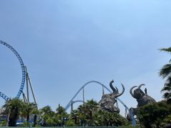 -七彩云南欢乐世界