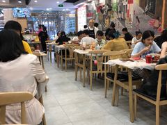 大堂-江城燕子大排档(江汉路步行街店)