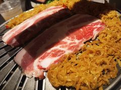-草家酱蟹炭火烤肉店(珲春南路一店)