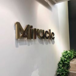 -Miracle集简美发沙龙