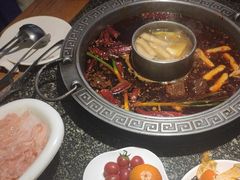 -杨肥肠火锅大排档(火车站花园店)