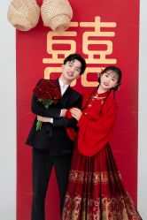 -雪中彩影婚纱摄影·微光艺术中心