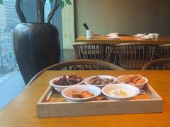 -爱碗亭·鲜炒湖南菜(壹城中心店)
