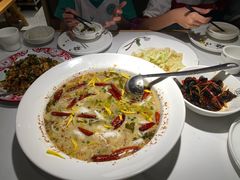 -江渔儿酸菜鱼(万科东荟城店)
