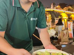 -湖光月色临湖音乐餐厅(台儿庄古城店)