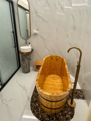 -苑苑vbeauty科技美容SPA