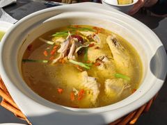 本鸡煲-听风阁农家私房菜茶楼(龙坞店)