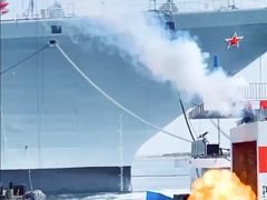 -泰达航母主题公园