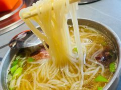 热汤牛肉面-金龙烧烤·牛肉面(西塔店)