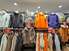 -翠微百货(龙德店)
