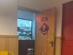-哈尔滨烧烤·山河村铁锅炖(交大店)