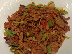 -红樱桃·欢乐餐厅(太原里店)