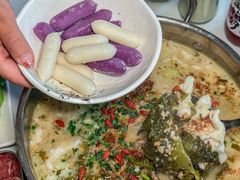 -德林酸菜鱼火锅(南丹店)