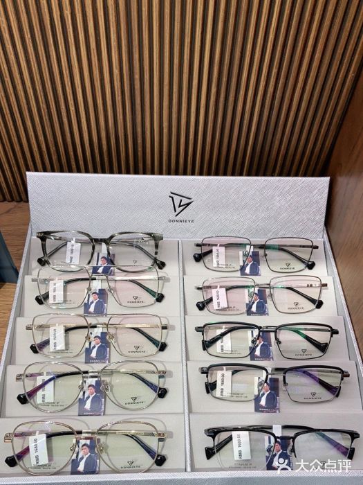 一代眼镜(浦东大拇指广场店)图片