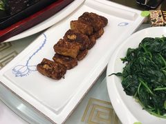 -围龙屋客家食府(福田店)