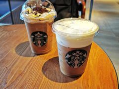 -星巴克(杭州湖滨银泰E区店)