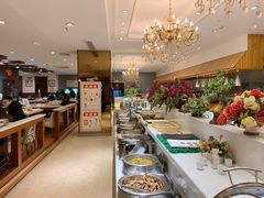 自助取餐区-泉福居酱骨头自助广场(南大街商业步行街店)