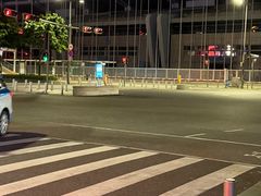 -懒人Club健身(卓越时代广场店)