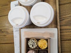 -星巴克(南宁民歌湖店)