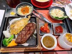 炙烤板铁牛排加香煎扁鳕鱼-天母蓝鸟西餐厅·烘焙蛋糕(十三碗店)
