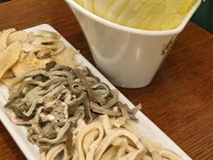 -楼外楼大刀肉传统火锅居(博学路店)