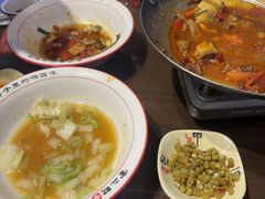 -富正毅三下锅·湘西韵味(天门山索道店)