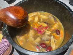 -芸山季·云南山珍菌火锅(南翔印象城MEGA店)