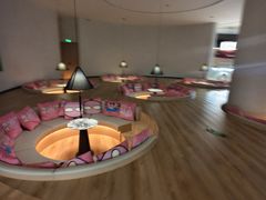 -涨巢·潮玩水疗局