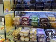 面包甜点陈列柜-幸福蛋糕坊(金顶街店)